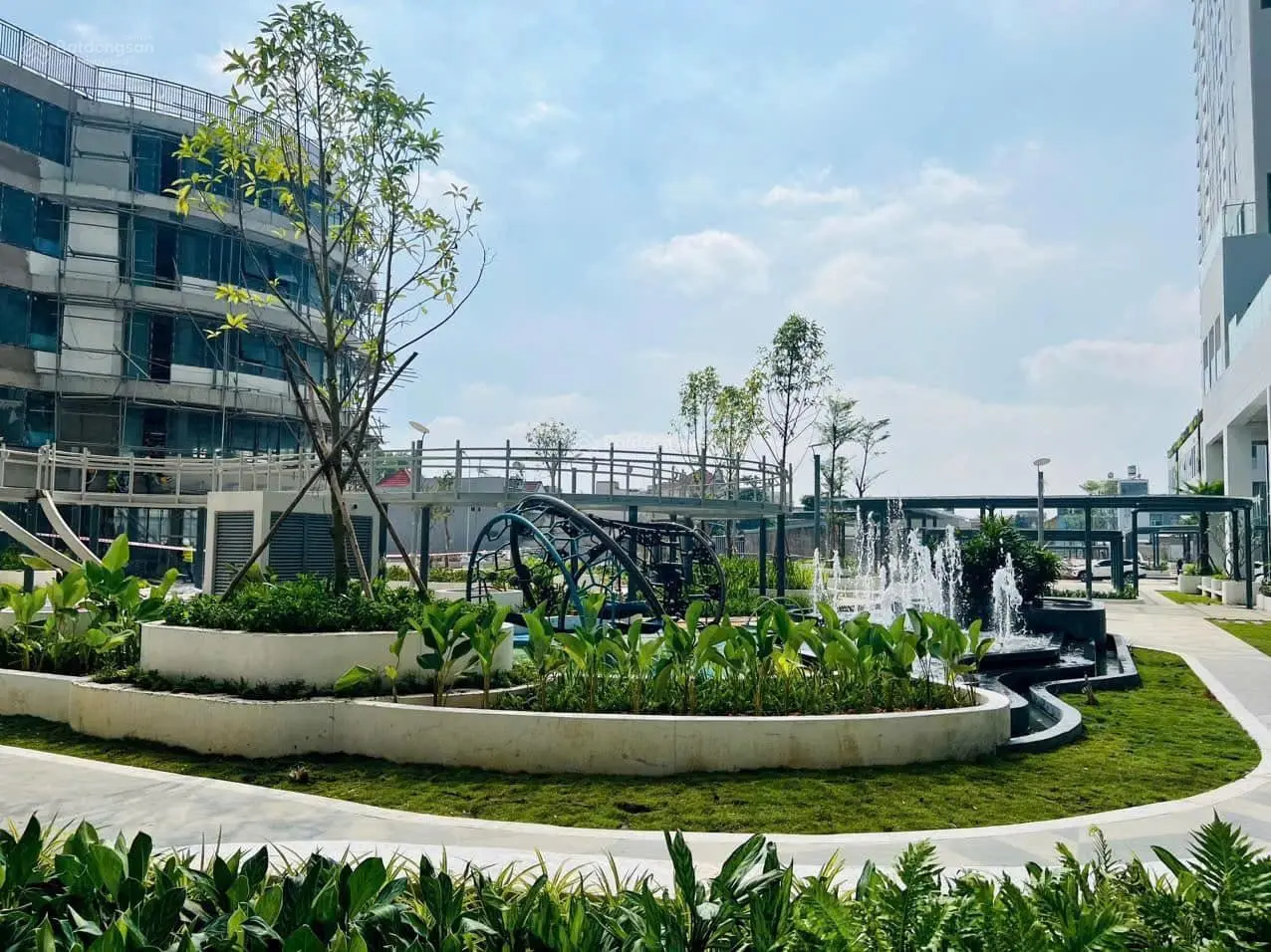 Bán căn 2 phòng ngủ 84m2 Urban Green bằng giá CĐT đợt 1 chỉ 4.89 tỷ view Sông