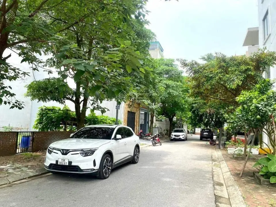 Phân lô, Phúc Lợi 120m2, chia được làm 4 lô không mất ngõ, mỗi lô 30m2, đầu tư xây nhà ở riêng lẻ