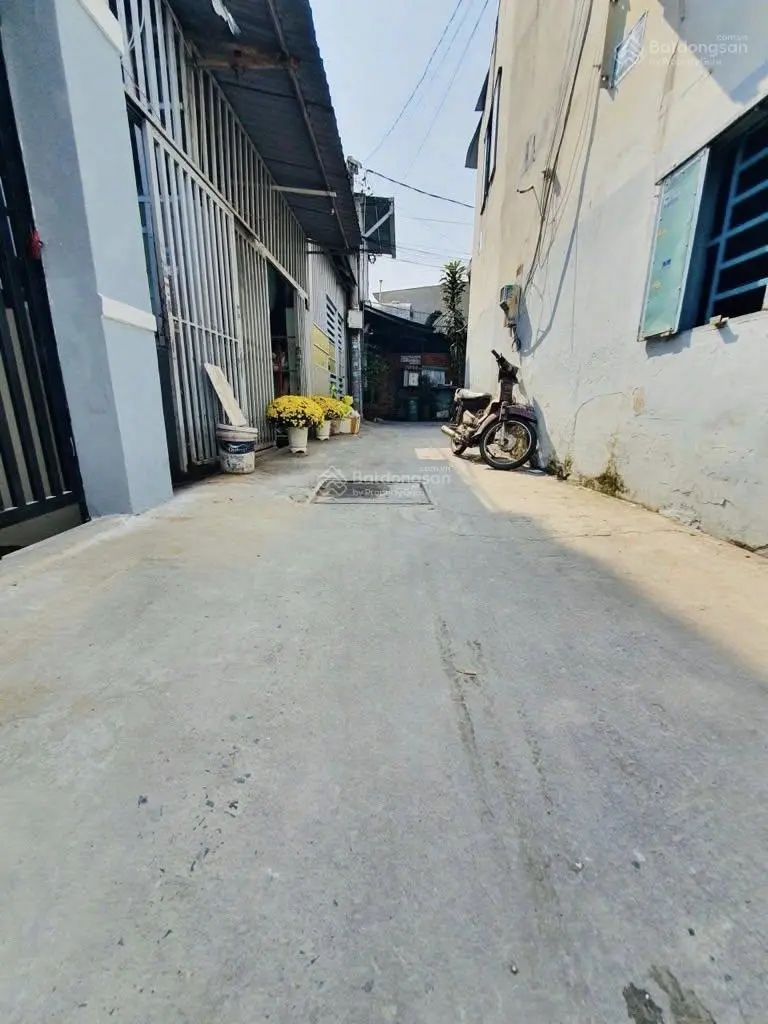 Chính chủ bàn nhà cấp 4 p. Thạnh Xuân 35m2 giá 2 tỷ 2 DT 35m2 phù hợp gia đình nhỏ tài chính thấp.