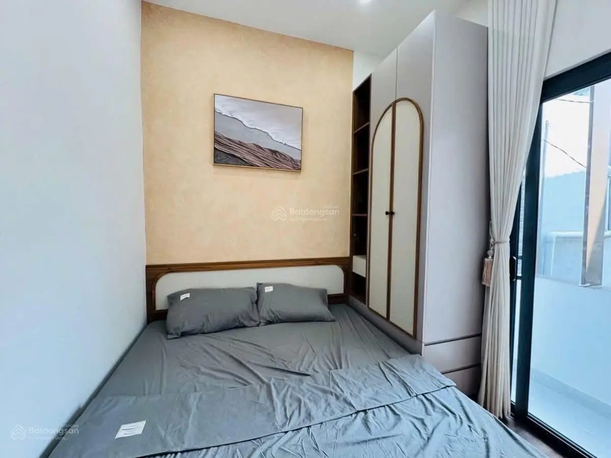 Cạnh chợ Bà Chiểu, đường Ngô Nhân Tịnh 36m2, giá 2tỷ090. Nhà sẵn sổ hoàn công