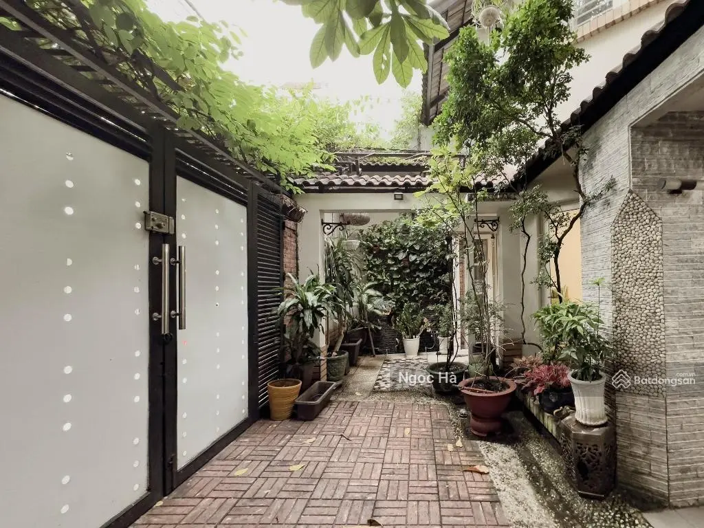 Bán nhà Diên Hồng quận Bình Thạnh - 8m x 15m - vuông vức - Hẻm xe hơi