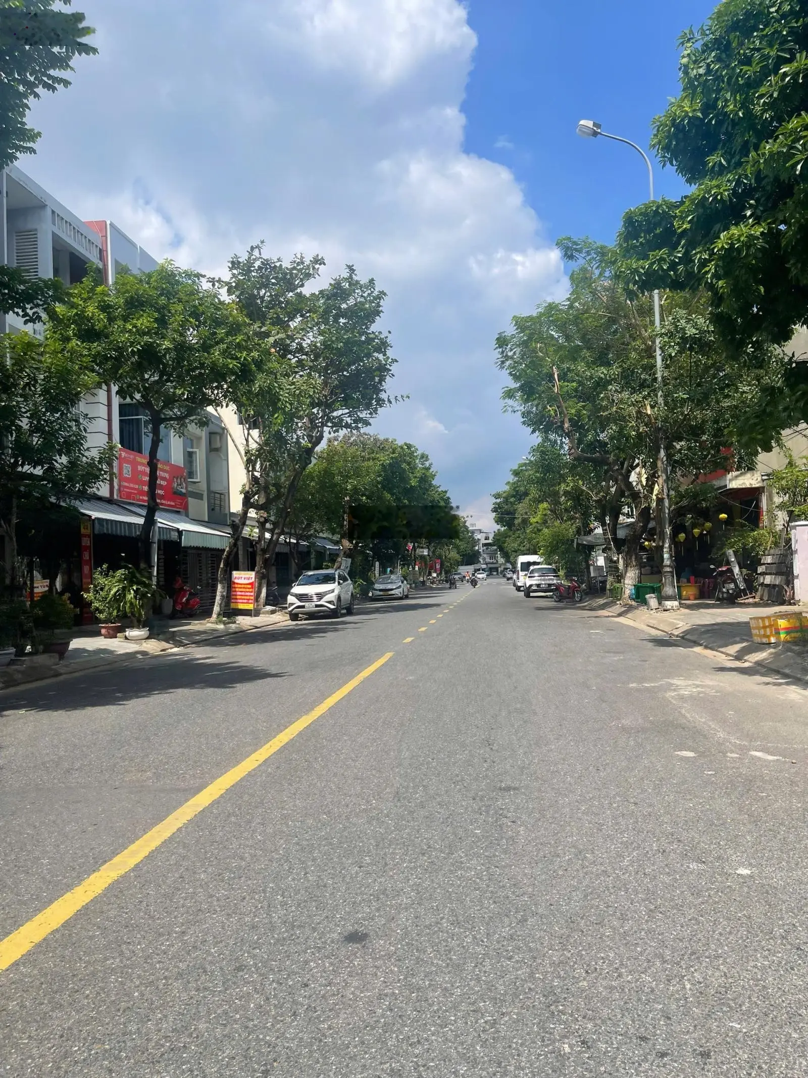 Bán nhà đường Núi Thành , DT 161m2 ( ngang 5.4 , kẹp kiệt ) - Hải Châu. Gọi Tuyết