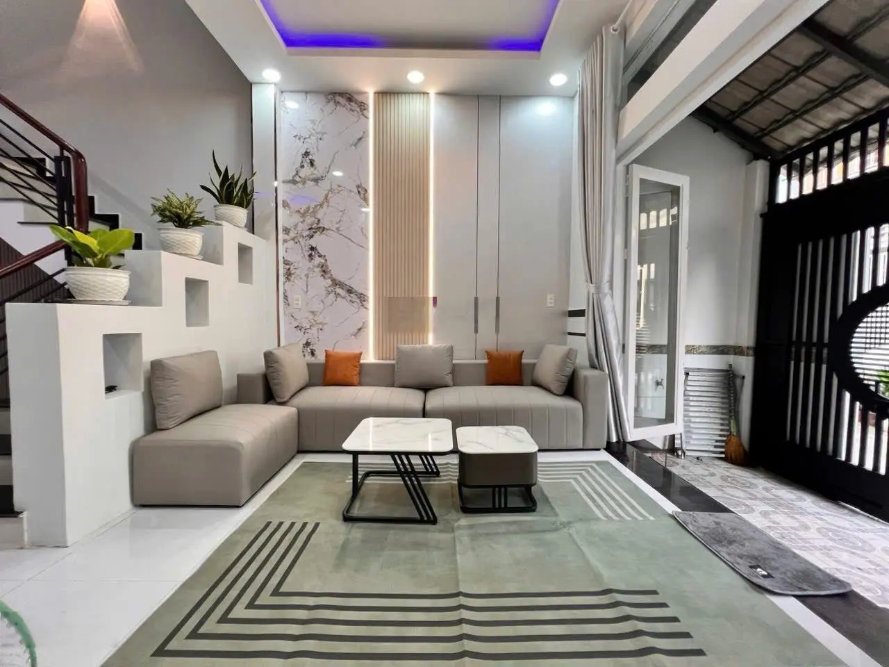 Nhà sổ hồng riêng Thạnh Lộc 12, 4,55 tỷ, 52m2, 3PN, 3WC, cực chất bao đẹp,ngã tư Ga, chợ Cầu Đồng