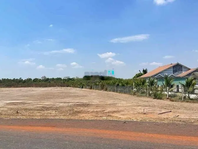 Bán lỗ lô đất thổ cư 1003m2 nằm ngay thị xã, QL13, cạnh KCN giá 195tr