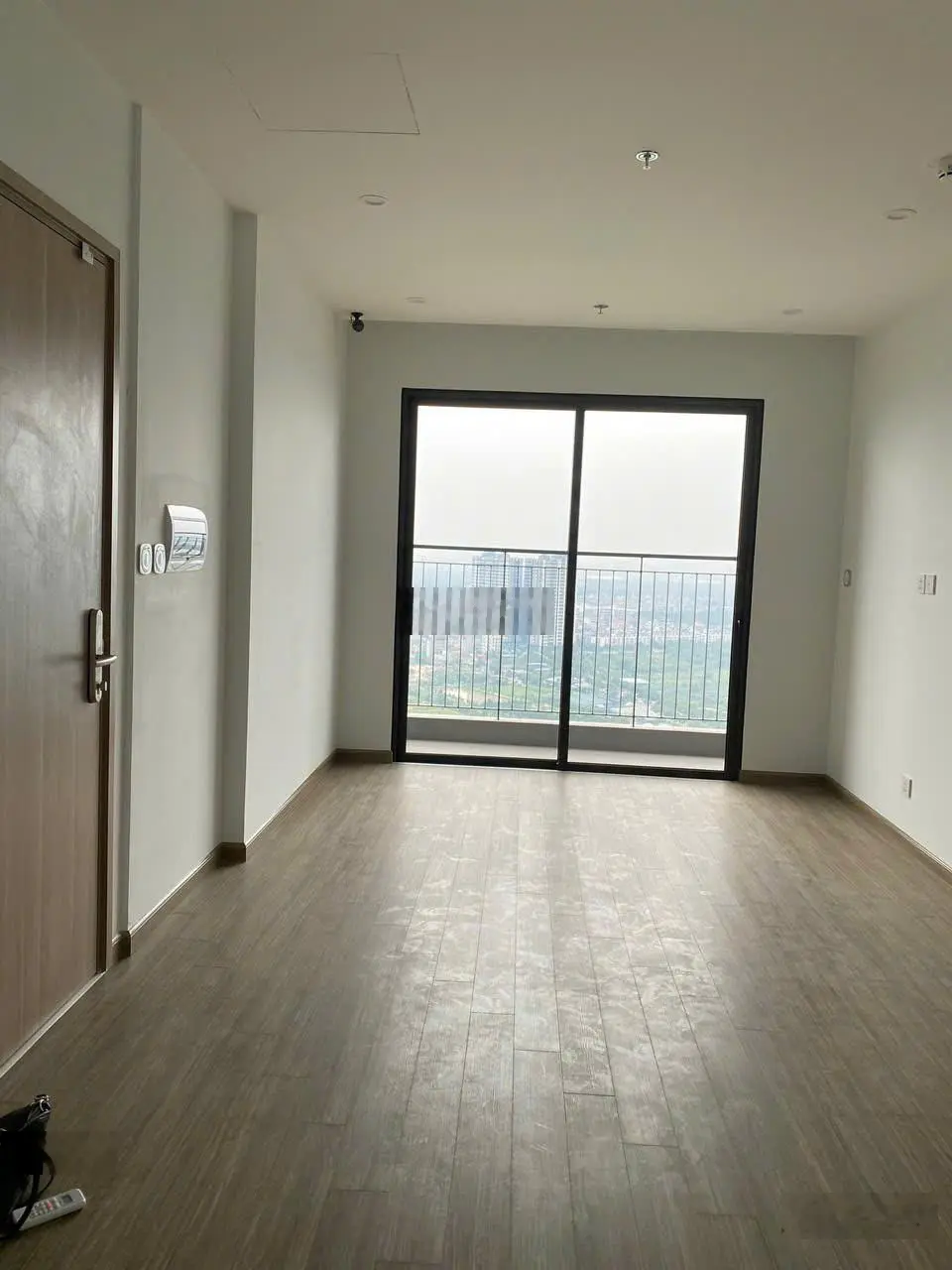 Chính chủ bán lỗ căn góc 2PN 2WC tại Pavilion tầng trung giá rẻ - view biệt thự hồ đông nam