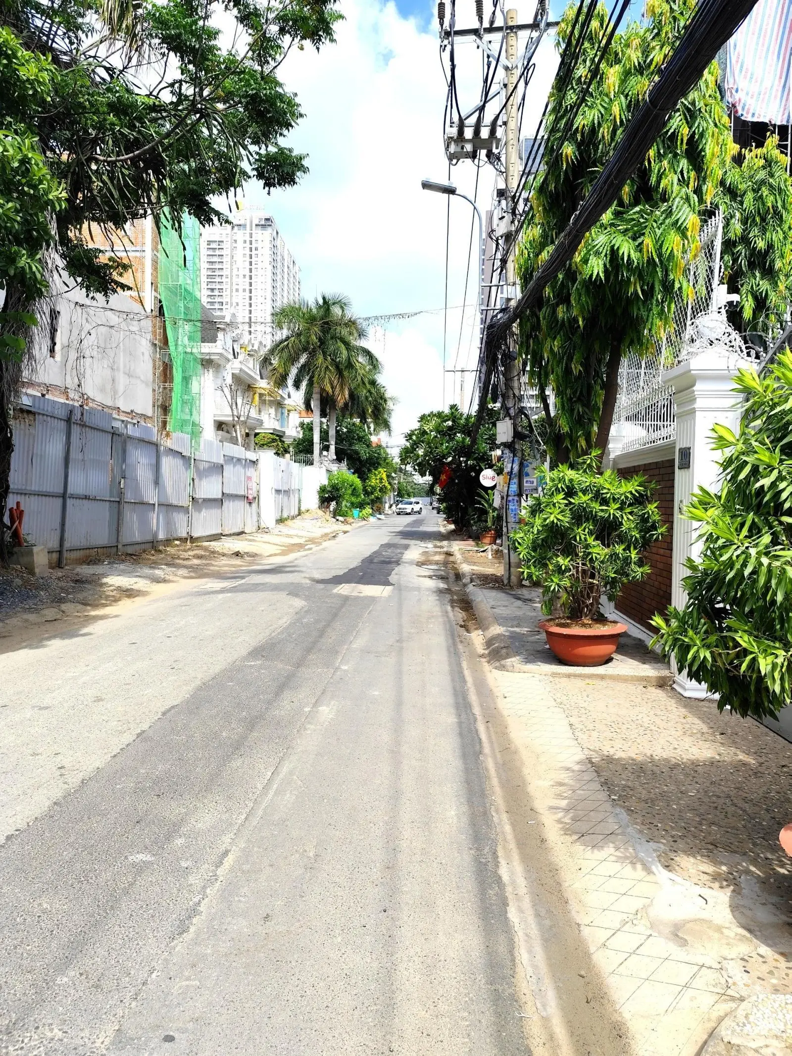 Ngợp Bank bán gấp đất 16X30 (480,4m2) gần Vincom Thảo Điền 0909 924 ***