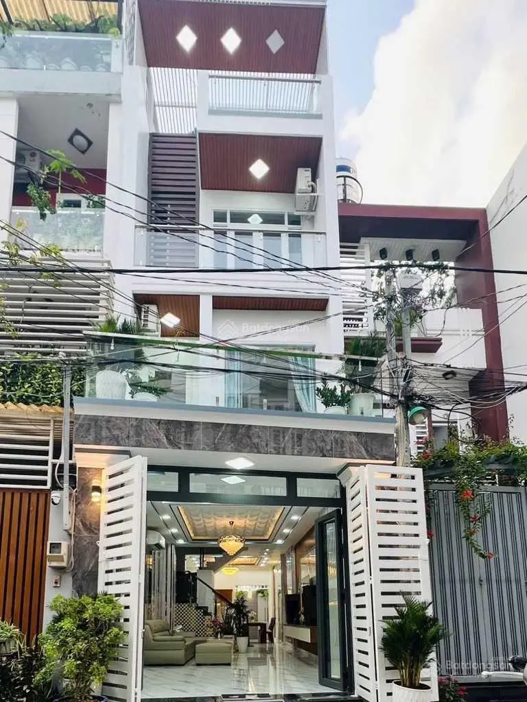 Nhà mới tinh lung linh - Xe hơi ngủ trong nhà - TT Nhà Bè - 4 Tầng - 4PN - 64m2 - Chỉ 6.6 Tỷ