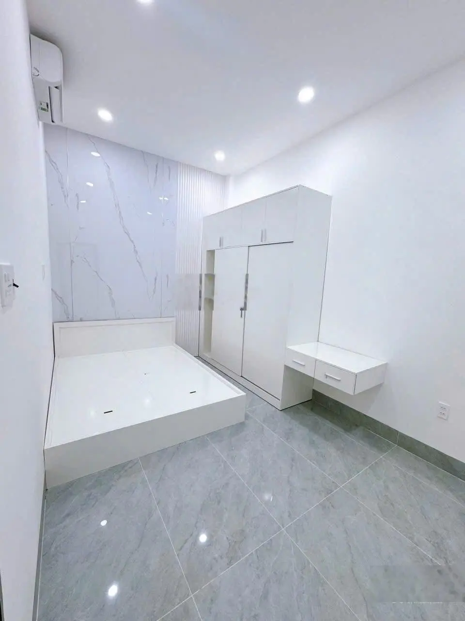 Giá 1TỶ3 Cần Bán Nhanh 60m2, 3PN, 2WC tại Hương lộ 10, Bình Chánh, gần chợ và Trung tâm các BV .