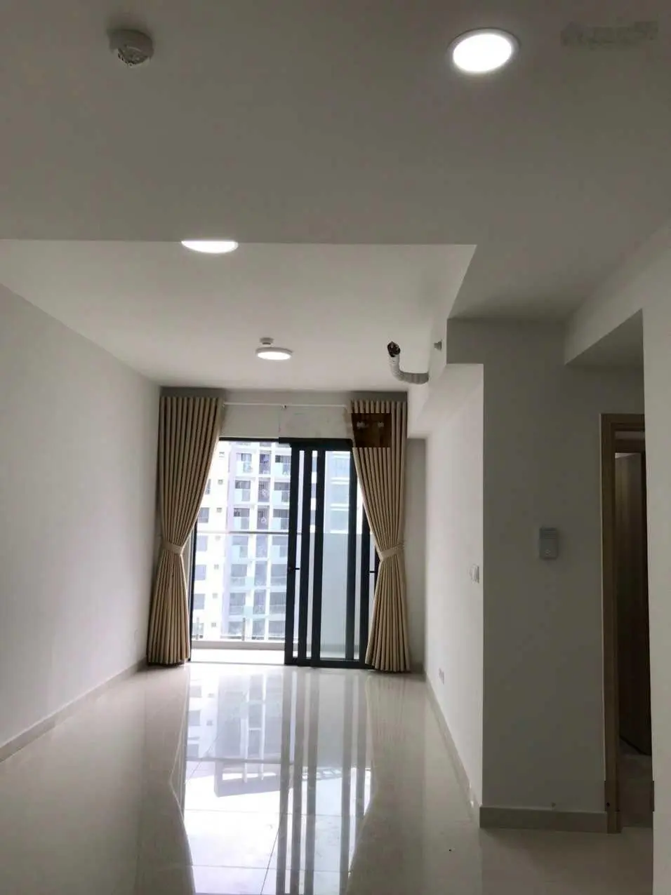Kẹt tiền bán gấp căn hộ Emerald 2PN - 1WC (63,8m2) view đẹp, nhà mới chỉ 3,380 tỷ