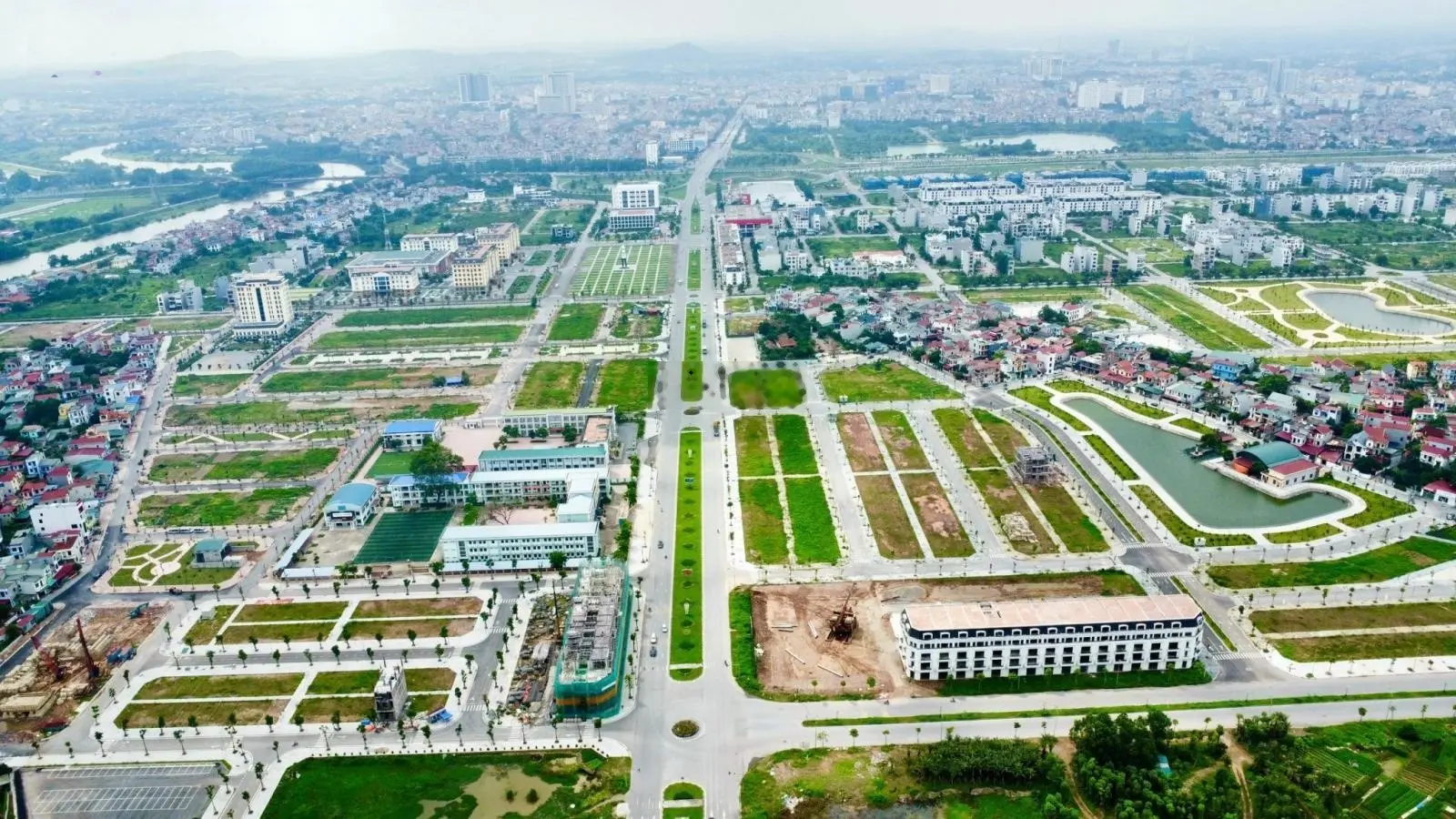 Bán lô đất Newera làn 2 đường Nguyễn Văn Linh TP Bắc Giang, cạnh FPT, 93m2, cách Aeon Mall 300m