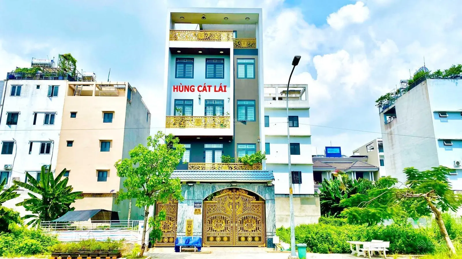 Bán tòa nhà CHDV Cát Lái Q. 2, DT 119m2, 1 trệt 4 lầu, 10 phòng, có thang máy, giá 11.5 tỷ (có TL)