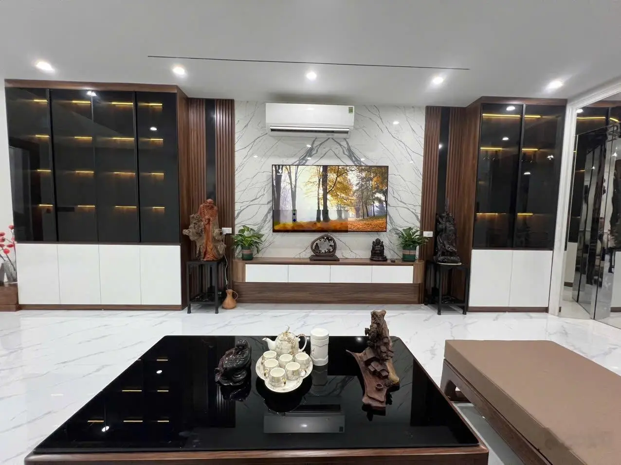 Mặt phố đàm quang trung 45m2 6 tầng thang máy vỉa hè rộng kinh doanh tốt