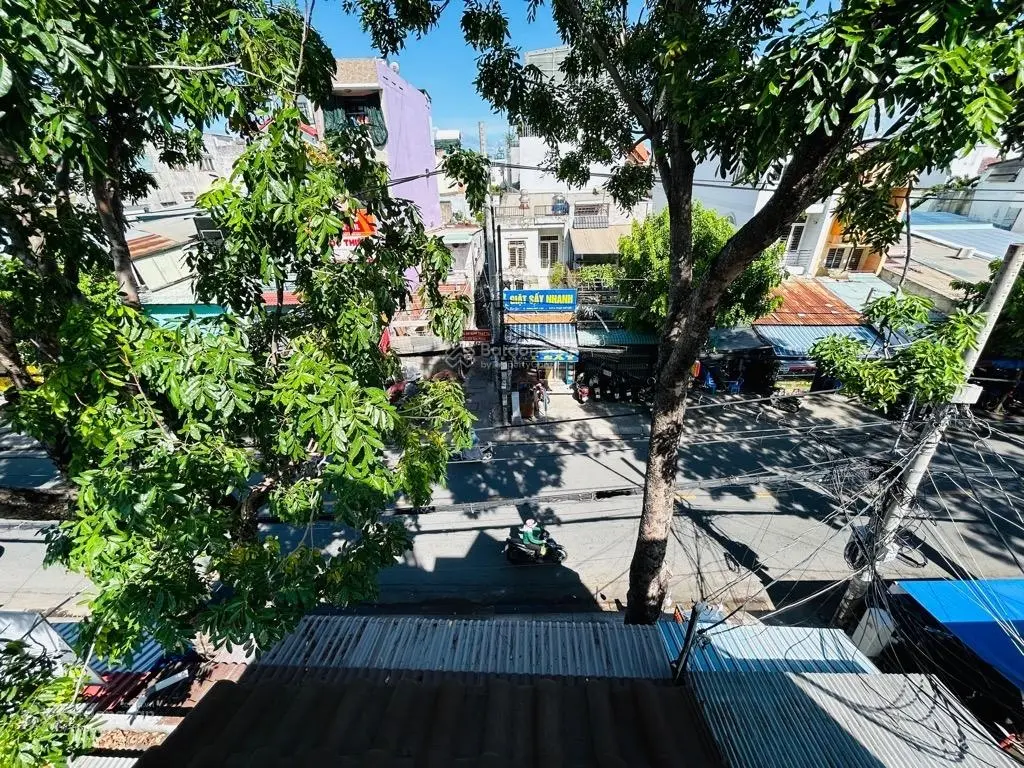 Nhà mặt phố giá rẻ hơn hẻm. Bán nhà mặt tiền, ngang 8m, tặng nhà 2 tỷ, đường Phạm Thế Hiển, Quận 8