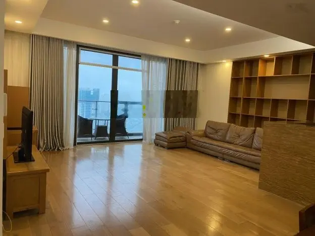 Bán căn hộ tại Dự án Indochina Plaza Hanoi, Cầu Giấy, Hà Nội 4 phòng ngủ DT 203m2 giá 14tỷ