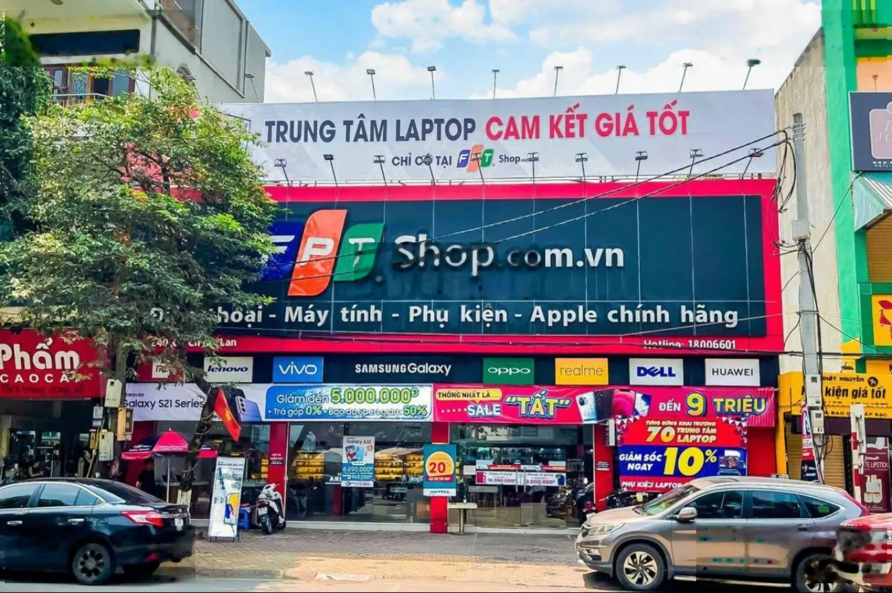 Bán gấp 2000m2 MT 50m thổ cư 2 mặt phố Cù Chính Lan & Tăng Bạt Hổ TP. Hoà Bình (siêu thị điện máy)