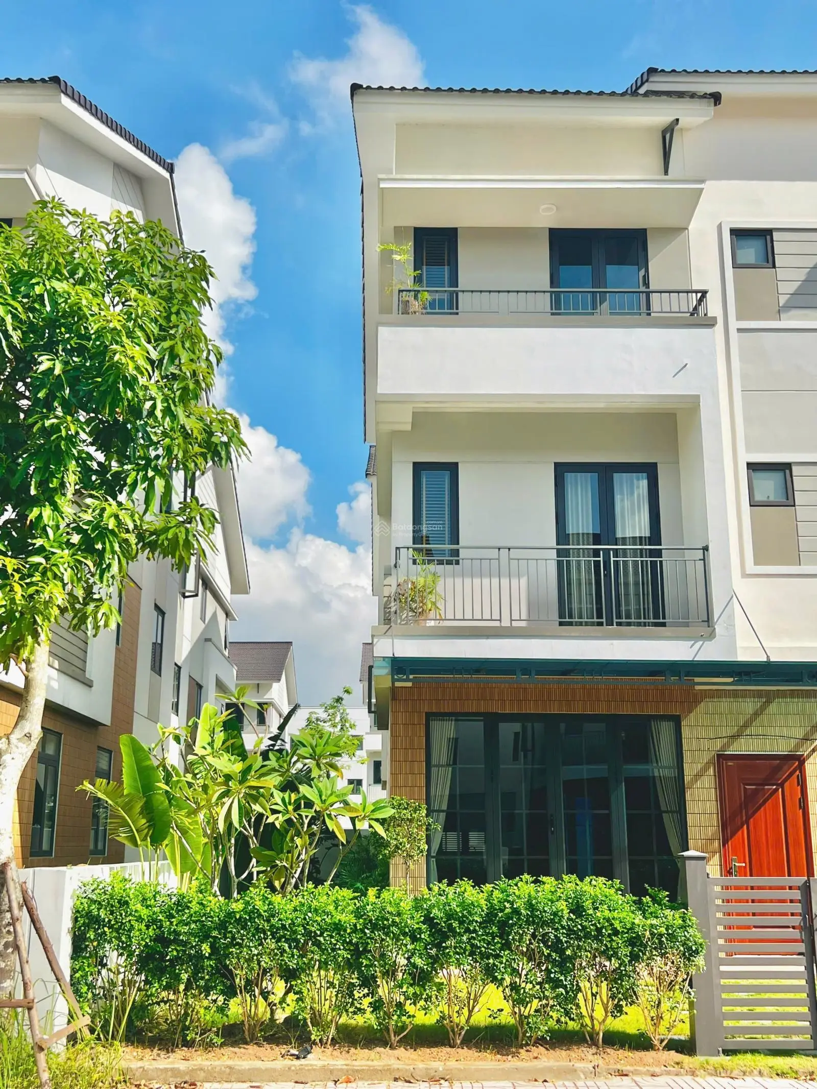 Nhà vườn giáp Hà Hội, diện tích 170m2, giá gốc chủ đầu tư vốn chỉ từ 2,8 tỷ, ân hạn gốc lãi 1 năm.