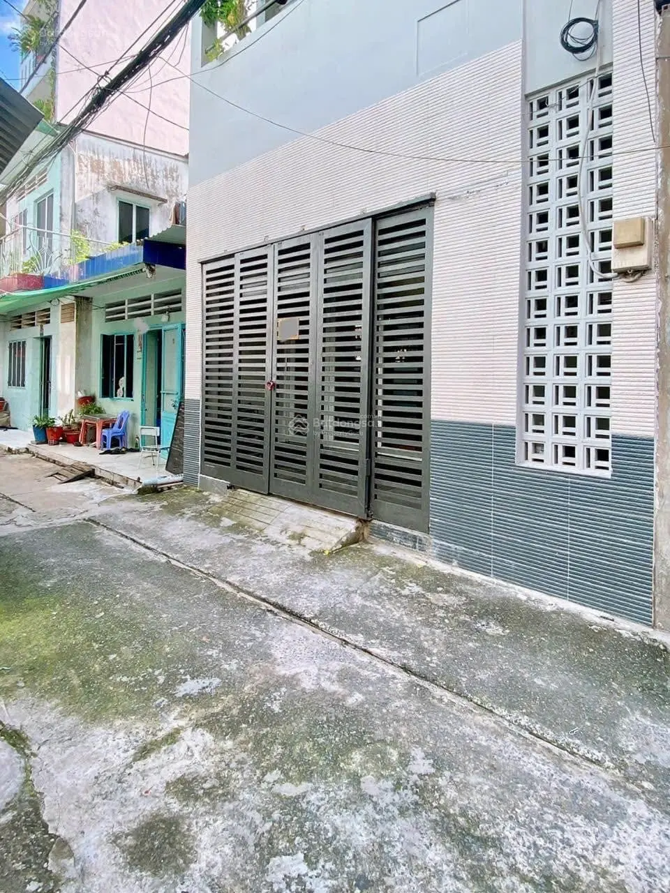 Kẹt tiền bán gấp nhà đường Nguyễn Bá Lân, Thảo Điền quận 2 giá 3tỷ200tr DT 56m2