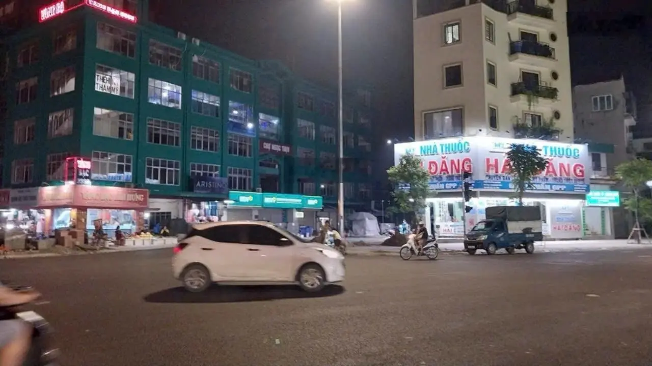 Siêu đỉnh về dòng tiền tại ngọc thụy - 63m, 7 tầng, lô góc, thang máy, mt 6m - 20 tỷ