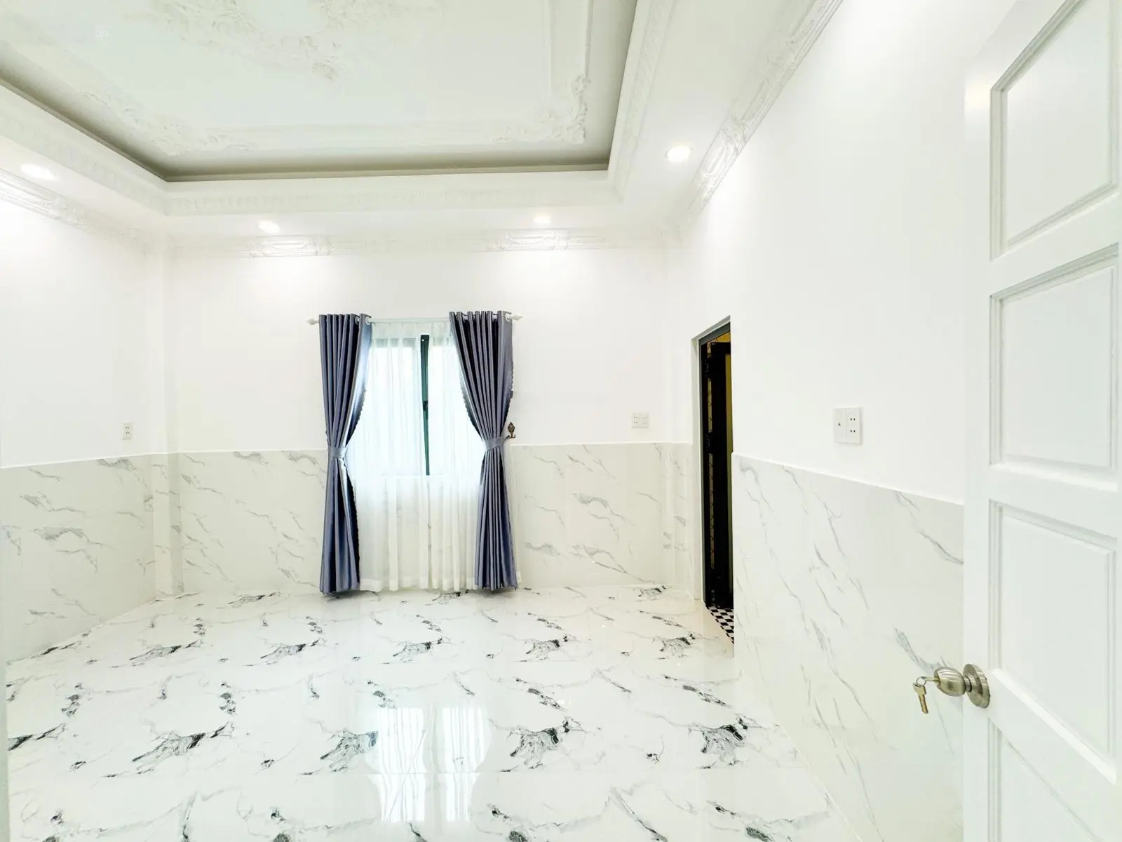 Bán nhà sổ riêng 96m2 hoàn công 4 tầng nội thất cơ bản - Lê Văn Lương Nhà Bè