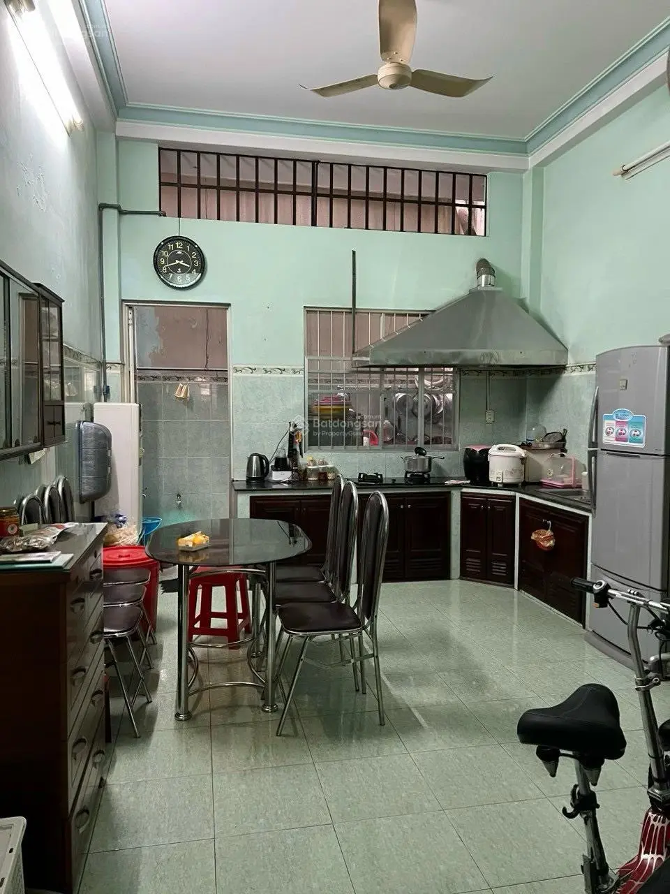 Bán nhà mặt tiền đường Nguyễn Trường Tộ, Phường Tân Thành. (DT: 4x18.5m 4 tầng). Giá: 10.5 tỷ