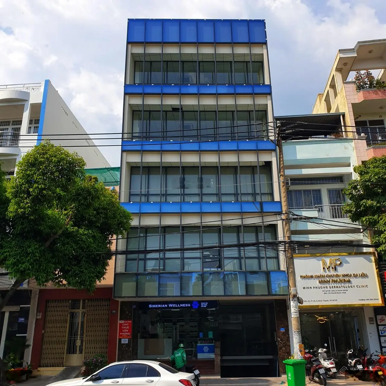 Bán tòa nhà mặt tiền Ung Văn Khiêm, Bình Thạnh - (DT 8.5 x 24m) - hầm 7 tầng, thuê 210 triệu/tháng