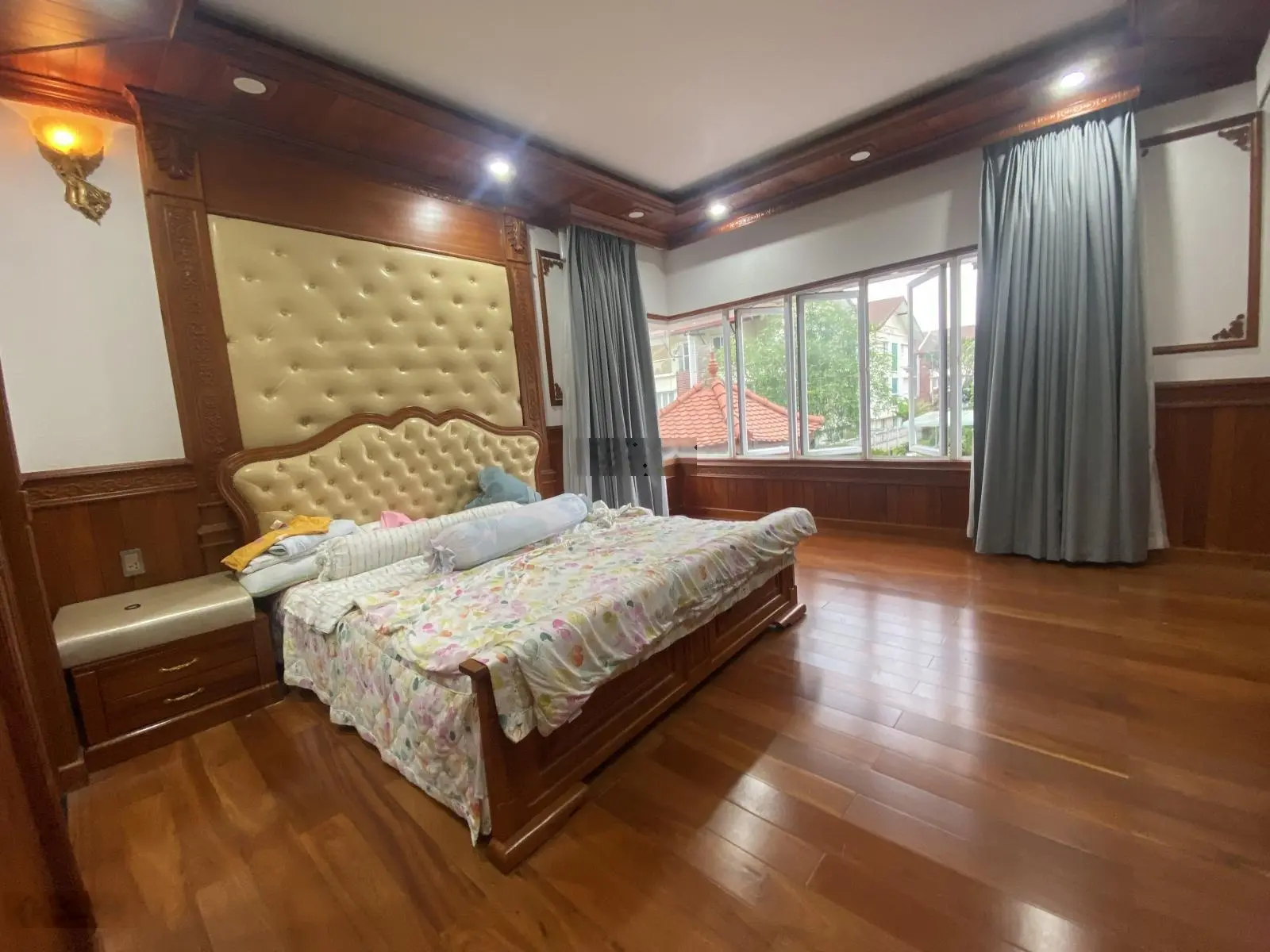 Bán biệt thự gỗ Thới Hoà, Bến Cát, Bình Dương giá 9 tỷ