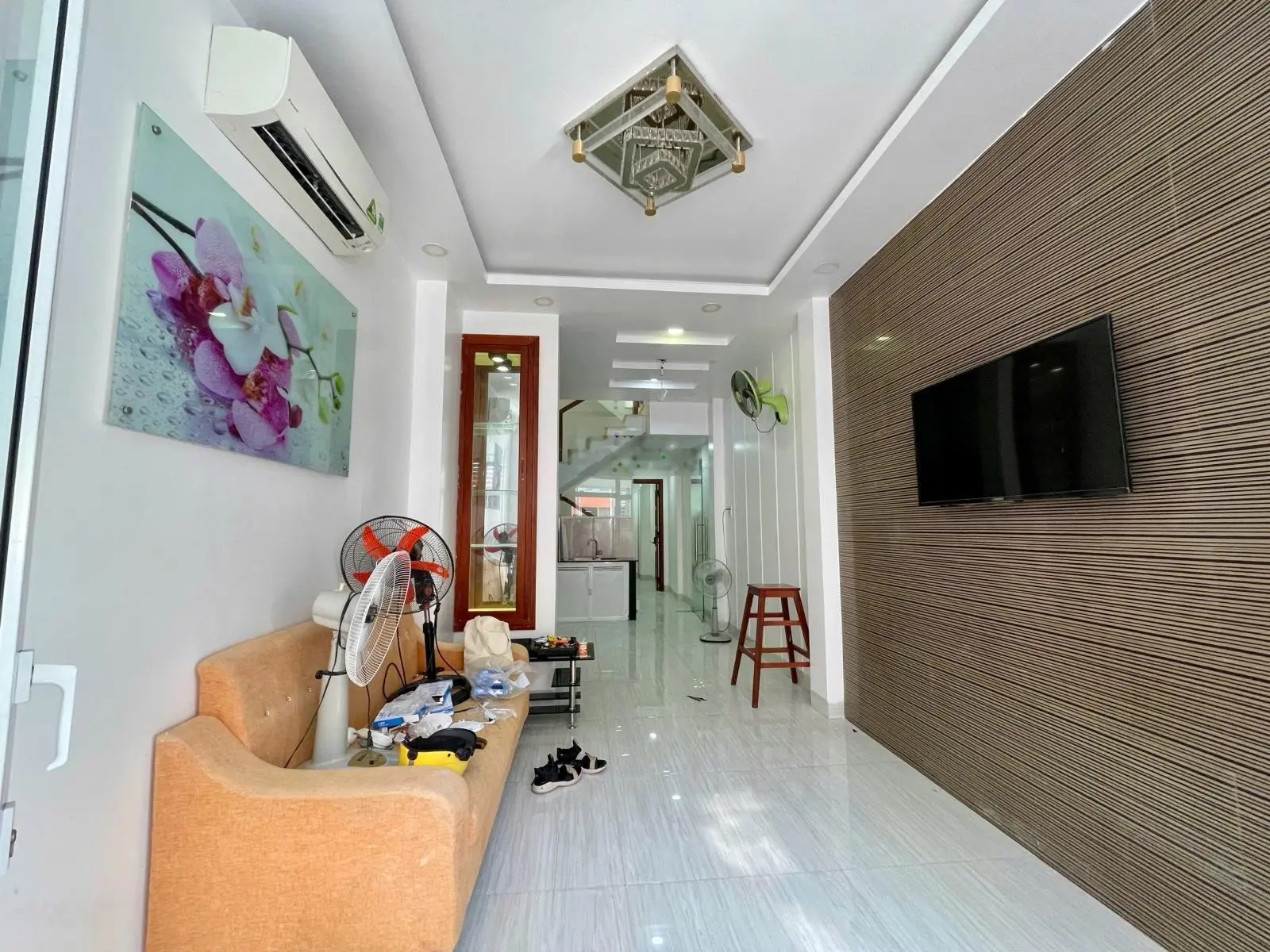 Cần bán nhà 3 tầng Hẻm ô tô 190 Lê Hồng Phong, Phước Hải chỉ 4.5 tỷ