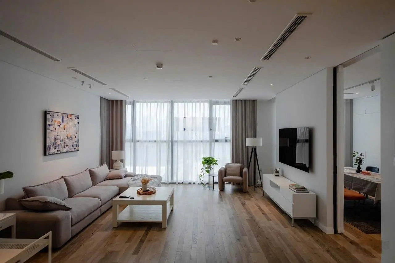 Hiếm ! Bán Nhanh căn 3PN 2VS DT: 91m2 BC: ĐN, Tầng Trung CC Cao Cấp Vinhomes Skylake, Giá 7,050 tỷ
