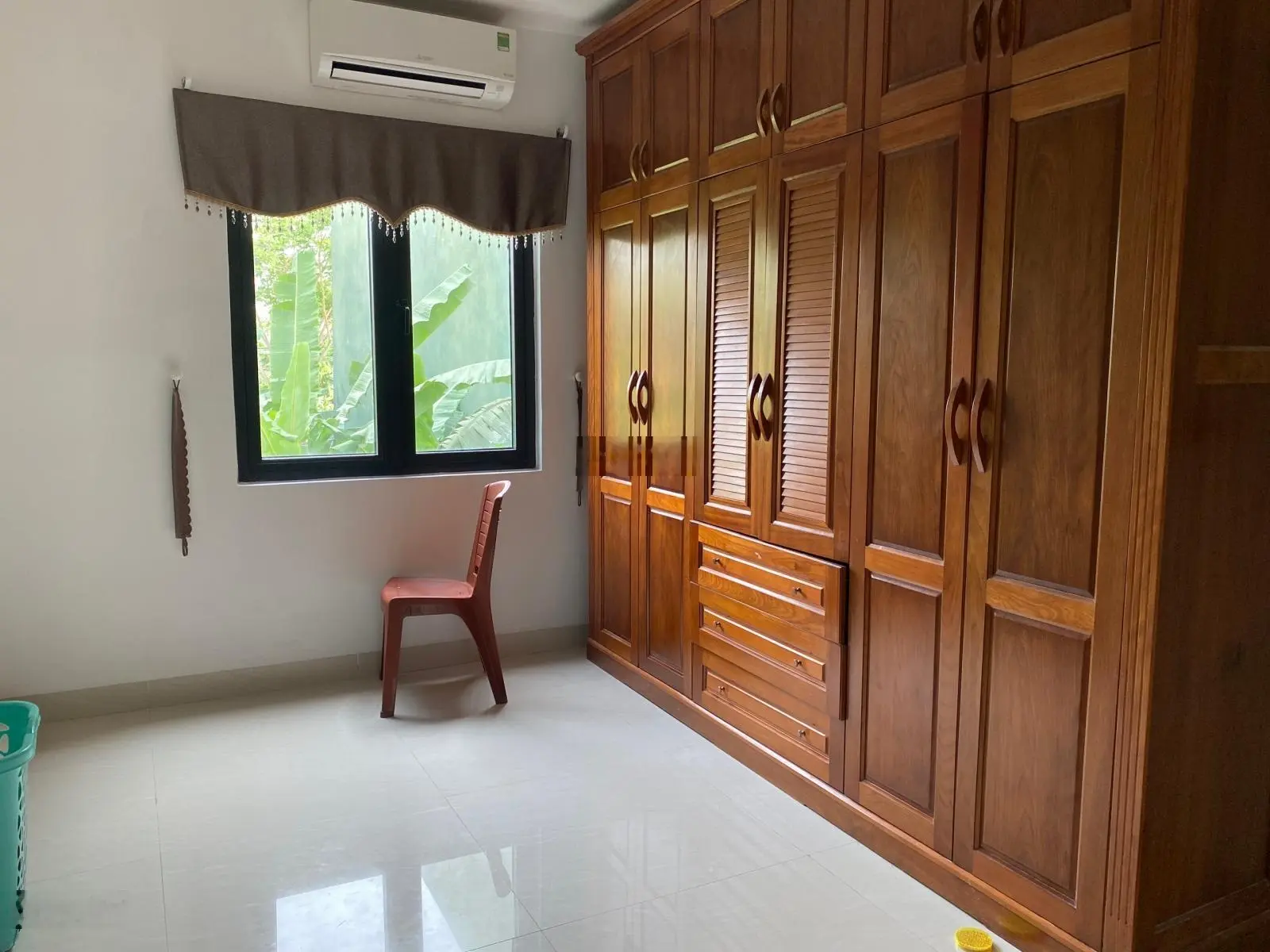 Chính chủ bán gấp nhà đẹp 2 mê + 1 tum đường nguyễn sắc kim song song với võ chí công