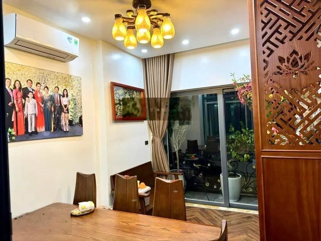 Siêu phẩm thái hà- ô tô chạy vòng quanh nhà - khu vực dân trí cao- kinh doanh văn phòng