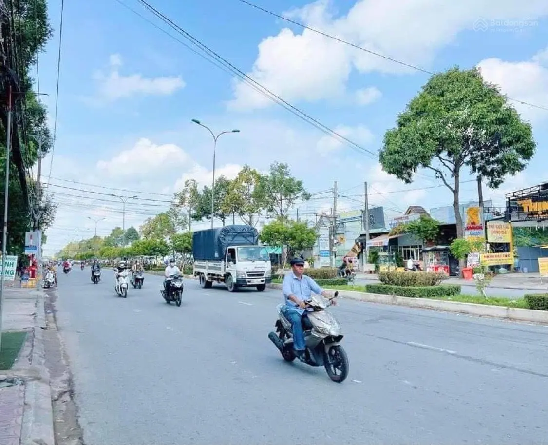 NHÀ MẶT TIỀN NGUYỄN VĂN CỪ - KDC HỒNG PHÁT