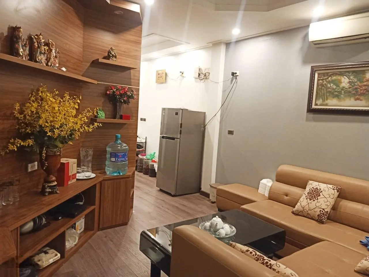 Bán nhà phân lô Tam Trinh DT: 62m2x5T. MT 3.8m, thang máy, vỉa hè, kinh doanh sầm uất. Giá: 16.8 tỷ