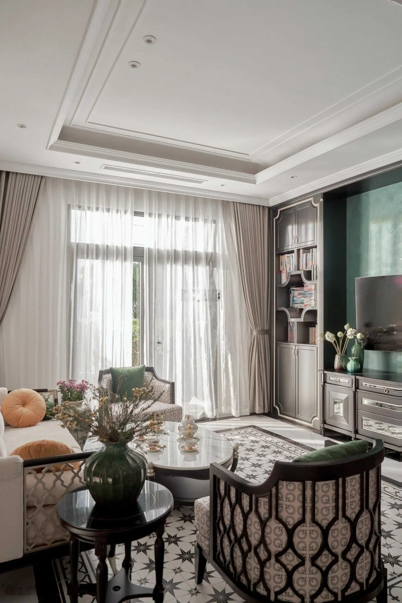 Bán nhà phố full nội thất diện tích đặc biệt Verosa Park ngang 7,5m xây full, 4PN. 3WC 24 tỷ TL