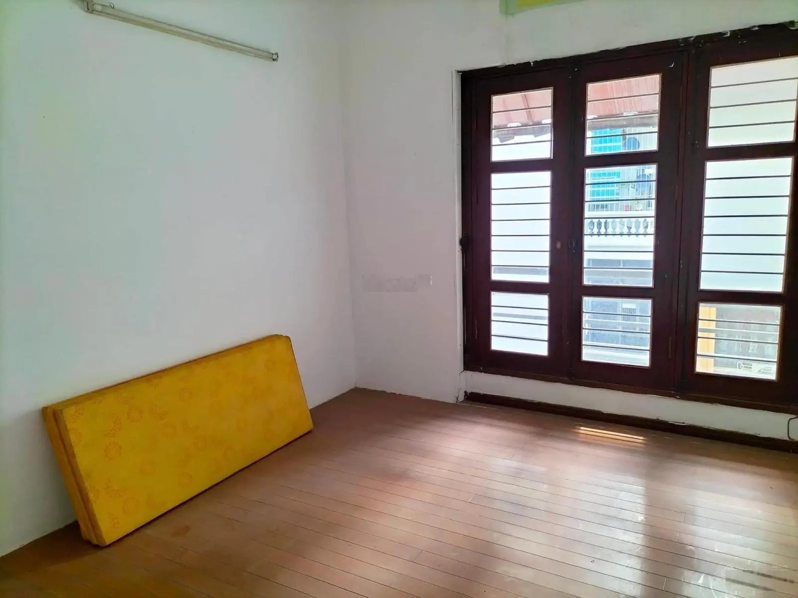 Bán nhà Ngọc Khánh, Ba Đình, ô tô tránh, kinh doanh, 2 thoáng, 100m2 4T, giá 17.3 tỷ
