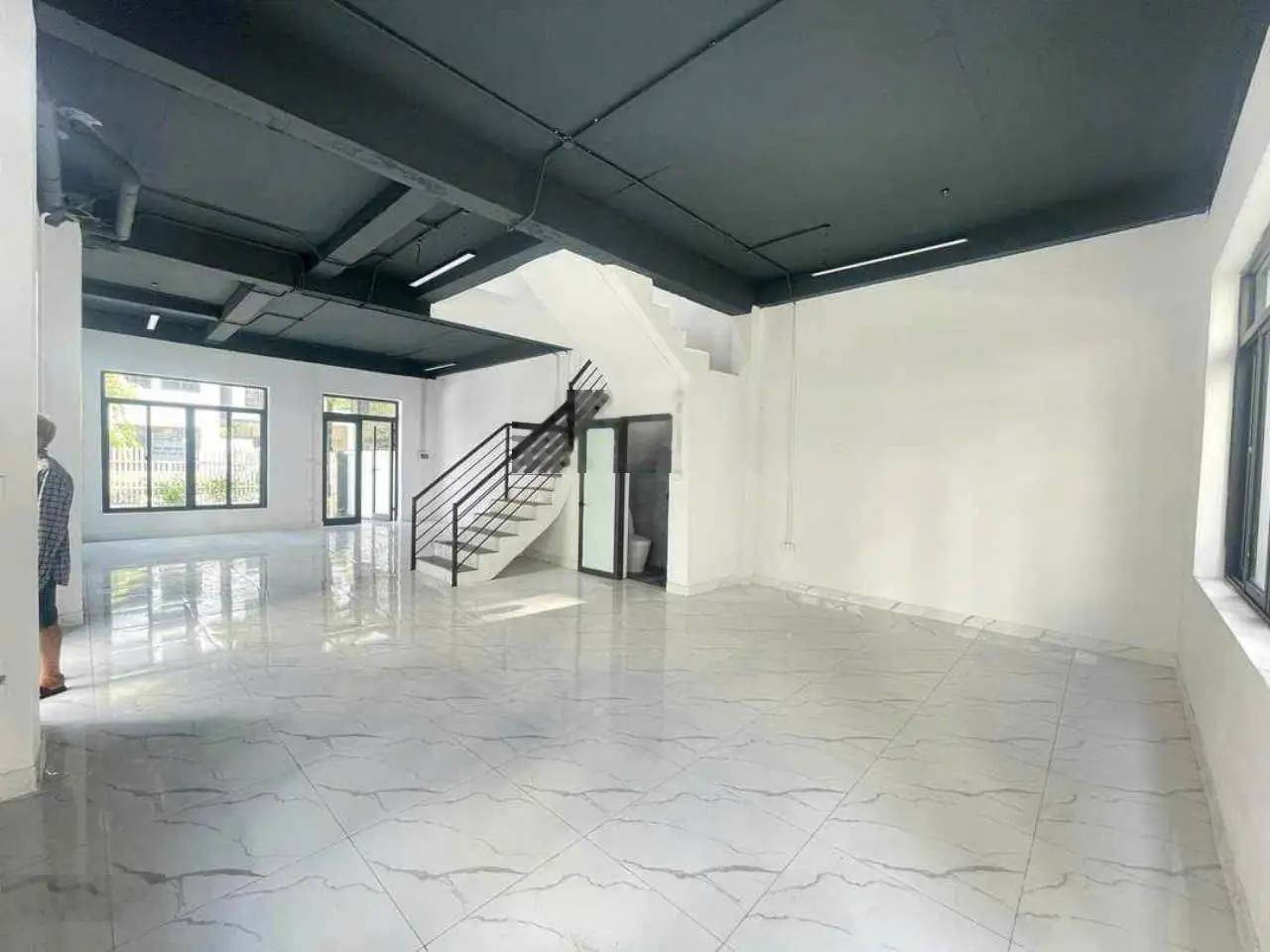 bán nhà 2 mặt ngõ Tây Mỗ sát trung tâm bảo trợ 3 sau lưng dự án LuMi