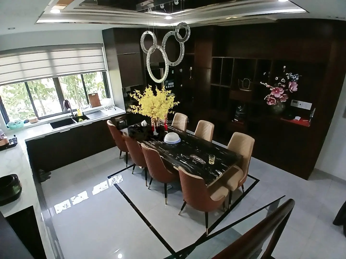 Bán nhà mặt tiền 4 tầng - 110m2 (5 x 22)m - giá chỉ 15,9 tỷ bớt lộc - mua về ở ngay vip