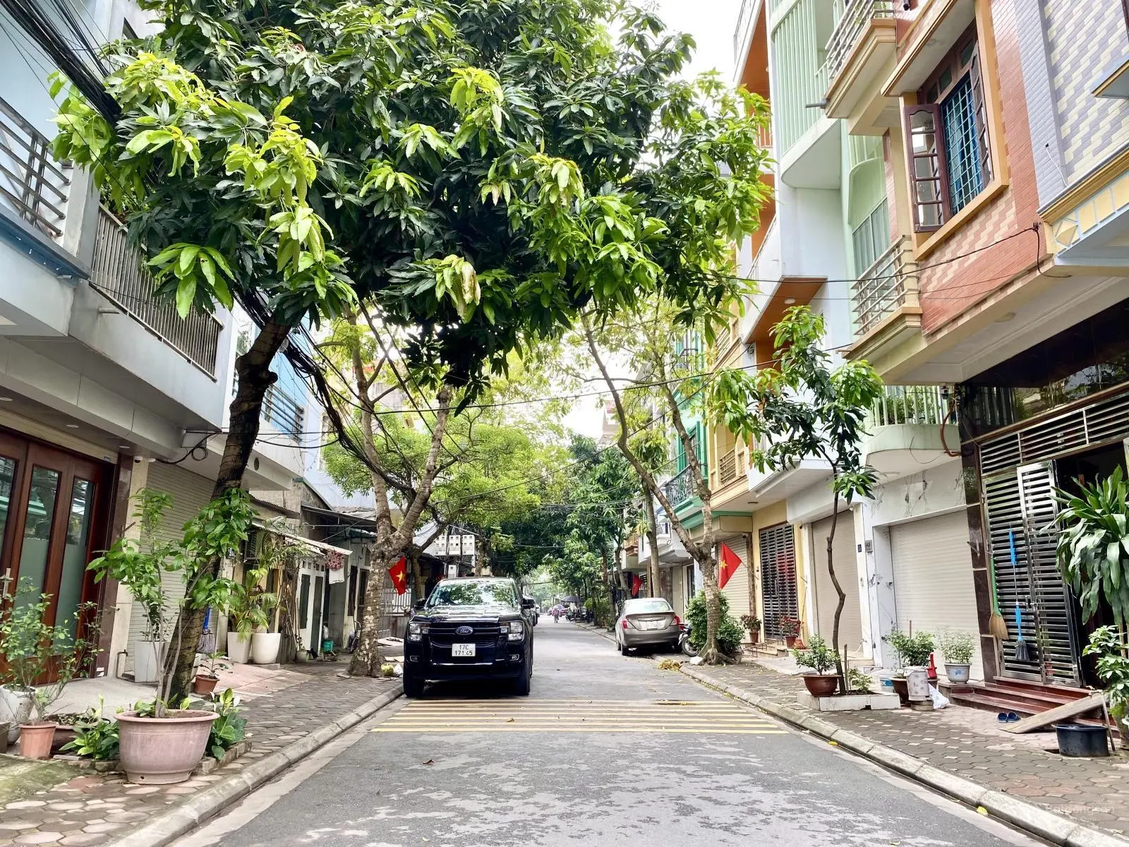 Phúc Đồng. Long Biên. Nhà Đẹp 7 Tầng Thang Máy Nhập Khẩu. Kinh Doanh.