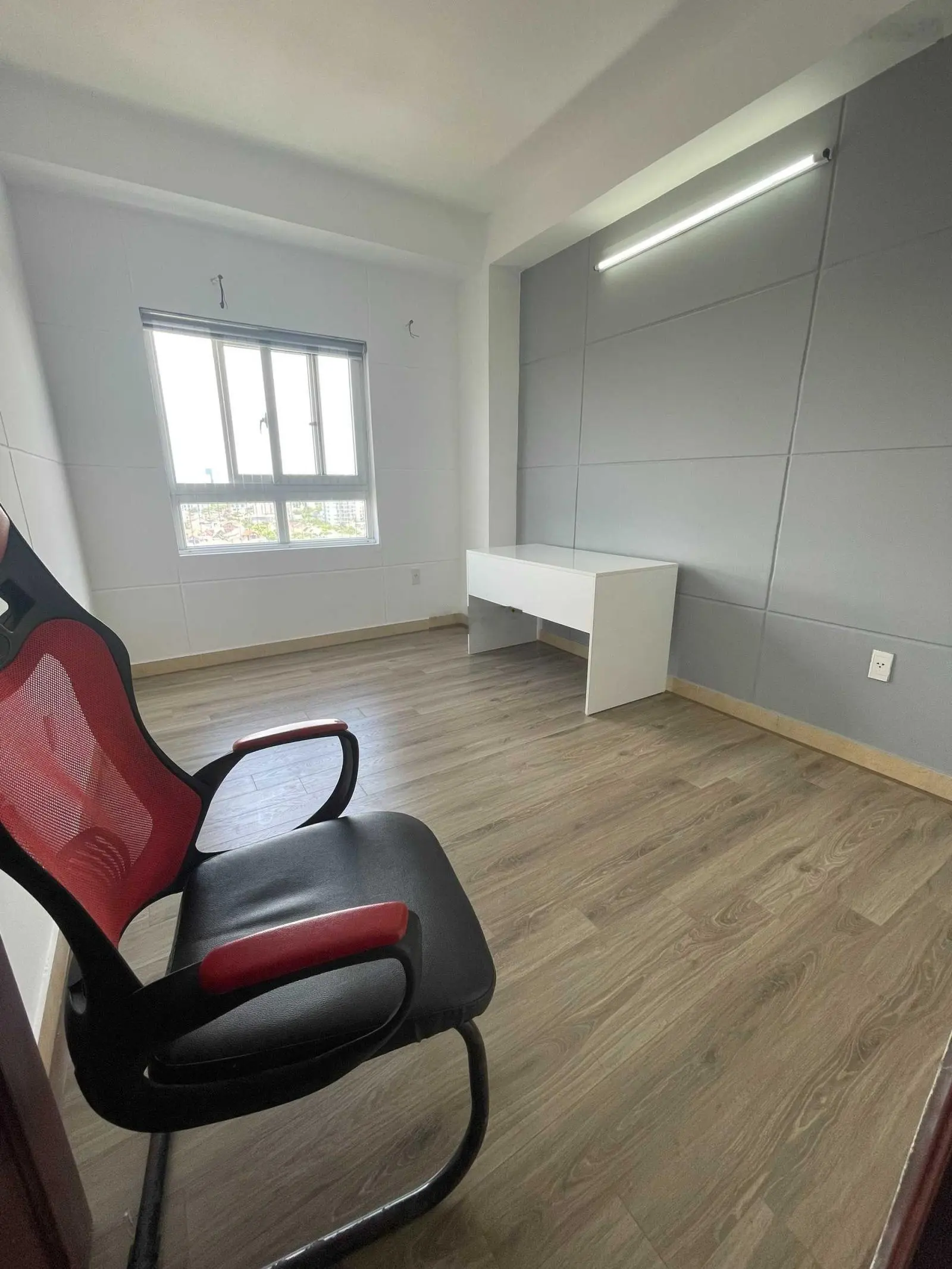Có lốt ô tô, có hỗ trợ cho vay trả góp. Chung cư Kim Trường Thi, LH: 0948 477 ***