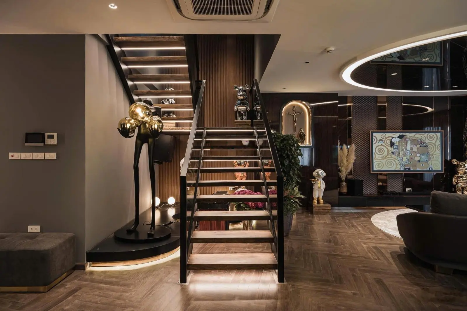Bán Biệt Thự Hiện Đại Đẹp Đường 38, Xuân Thủy, Thảo Điền, Quận 2 DT 12x15 Trệt 2 Lầu Giá 38 tỷ