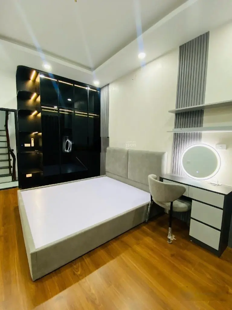 Siêu hiếm chùa quỳnh ngõ nông gần phố full nội thất