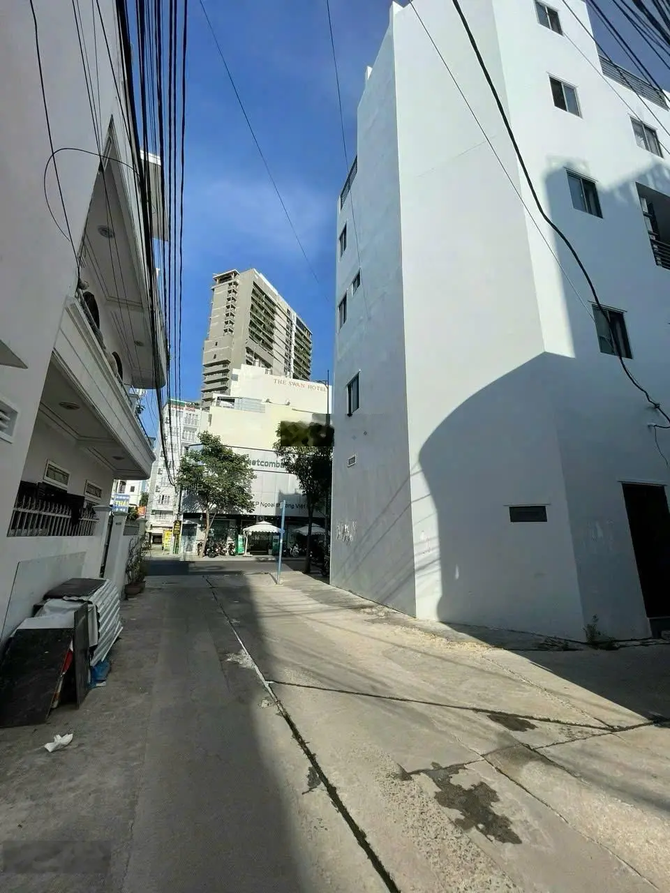 Siêu phẩm nhà 5 tầng 3 mặt tiền đường Nguyễn Thiện Thuật - Lộc Thọ - Nha Trang
