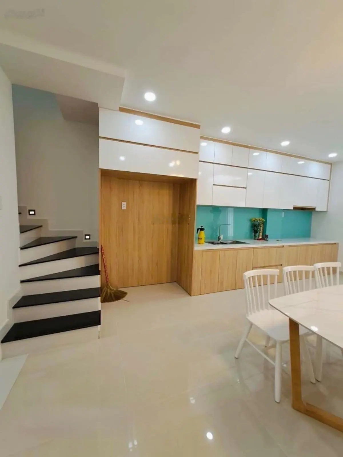 KHU VIP TRƯỜNG THỌ, 64M2, NHÀ 3 TẦNG 64M2, HẺM XE HƠI, CHỦ TẶNG TOÀN BỘ NỘI THẤT CAO CẤP, CHỈ 6 T.Y