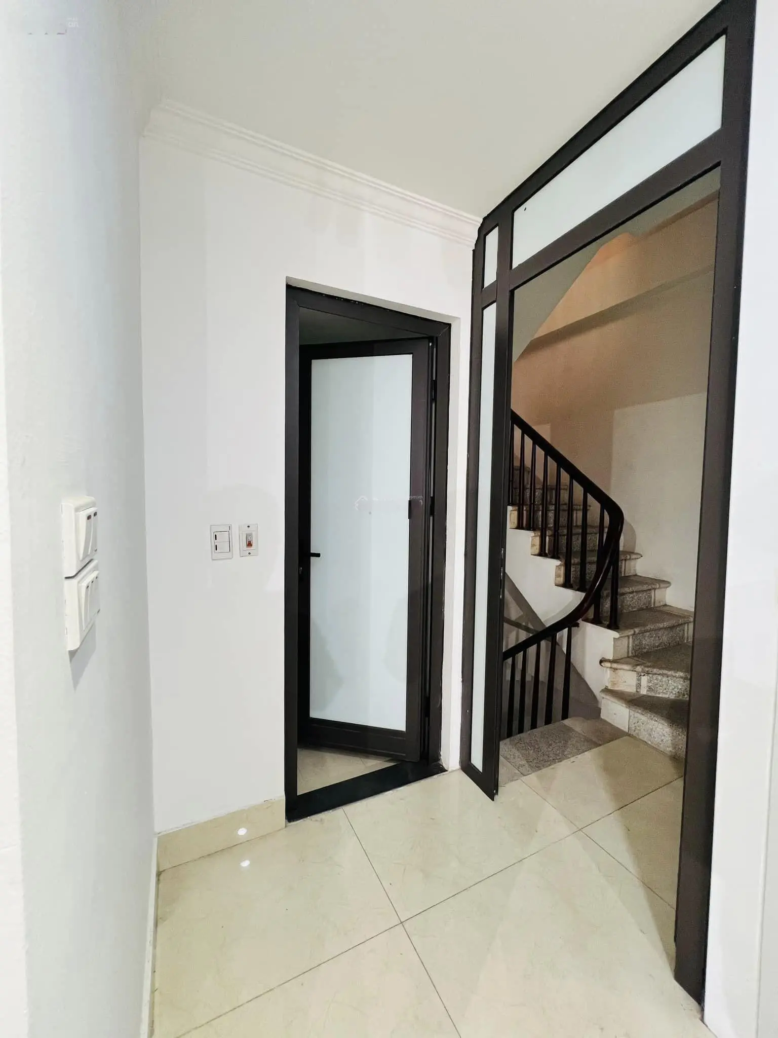 Bán nhà khu phân lô Trung Kính-Mạc Thái tổ khu vip Cầu Giấy, vỉa hè ôtô tránh 45m2 12.5 tỷ