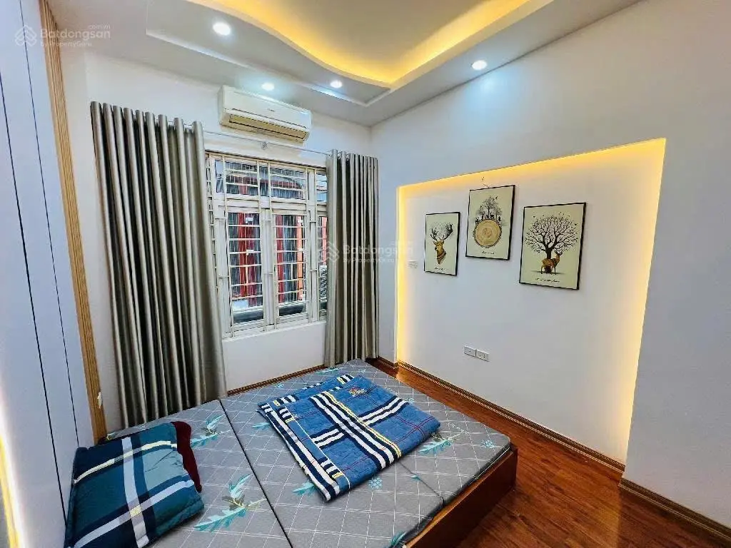 Bán nhà Kim Mã, nhà đẹp, thiết kế tỉ mỉ, sang trọng, tặng full nội thất. 33m2 5 tầng