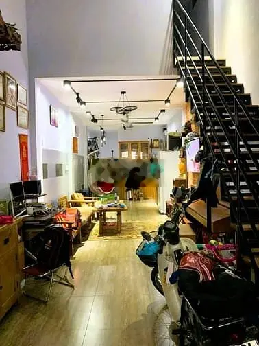 Bán nhà 81m2 có sân để ô tô mặt tiền đường 10 Linh Chiểu