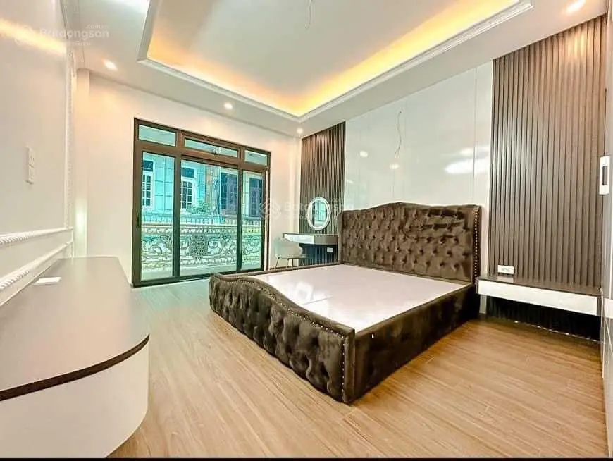 Tin thật 100%, nhà mới đẹp Cầu Giấy, 10m ra ôtô 2 thoáng, tặng toàn bộ nội thất, 45m2, 5 tầng