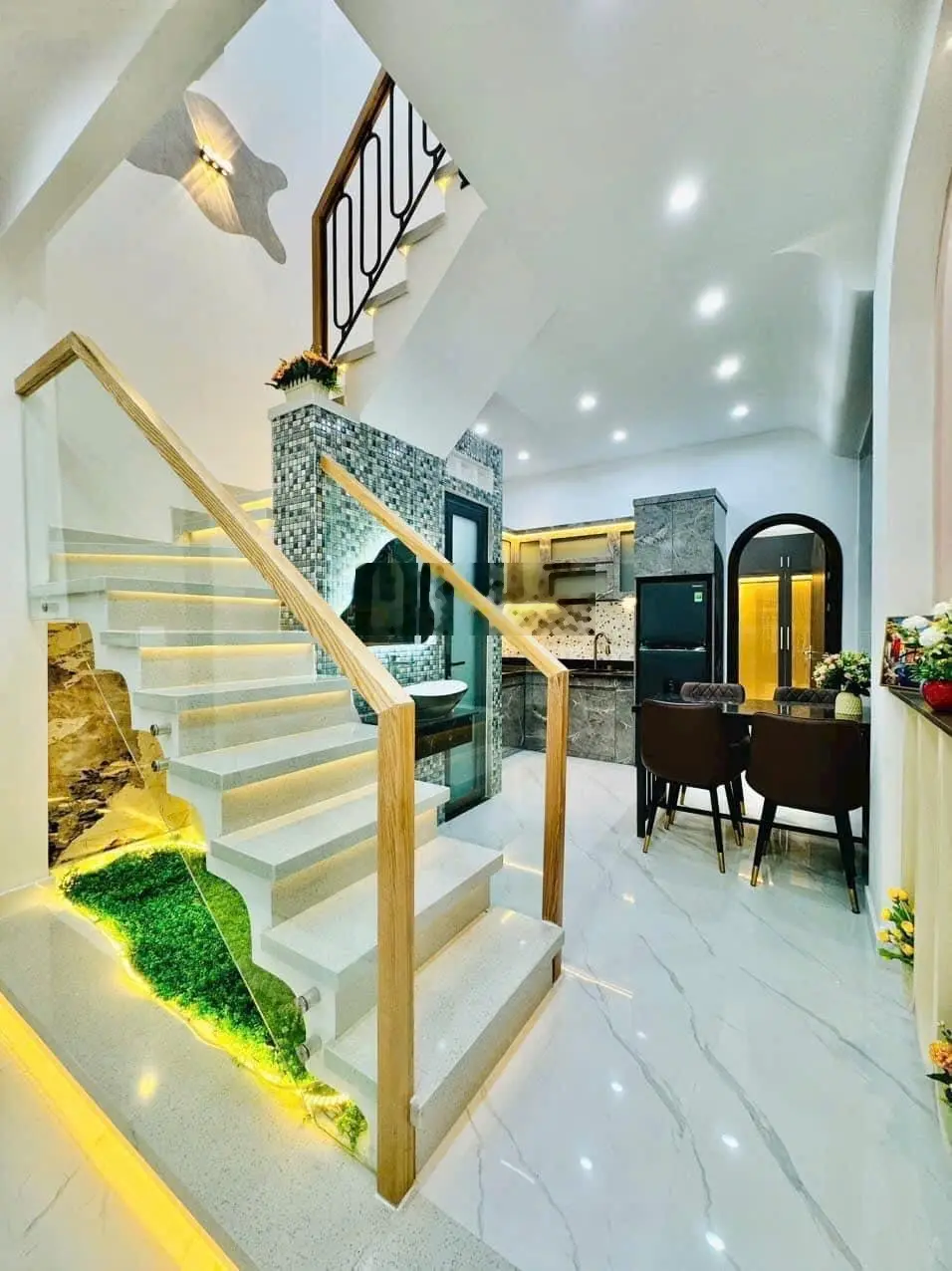 Chính chủ bán gấp nhà 42m2 HXT Lê Hồng Phong, P10, Quận 10, gần Bv Nhi Đồng 1, Giá 2tỷ430, SHR