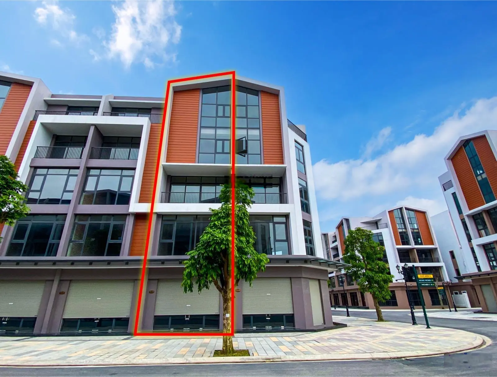 Cực hot căn Phố Biển 2 mặt DT 100m2 đường 20m siêu phẩm cực hot tại Vinhomes Ocean Park