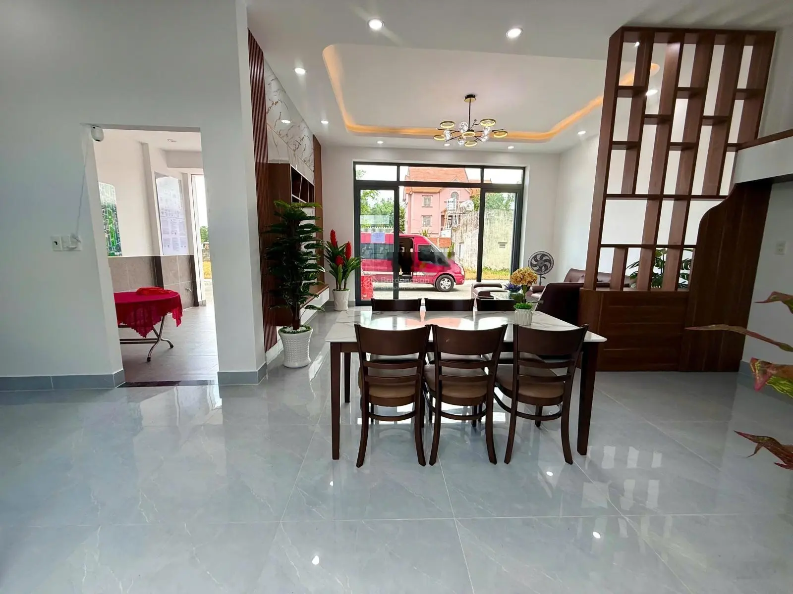 Bán nhà hoàn thiện đầy đủ nội thất 1trệt 1 lầu, hoàn công đầy đủ xã Tân Phú Trung, Củ Chi.sts 136m