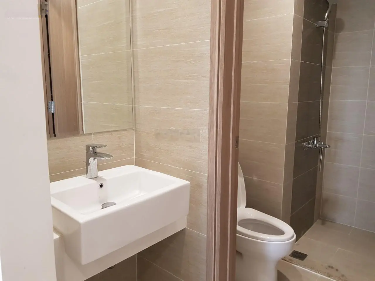 Bán nhanh căn 2PN có sổ chỉ 2,260 tỷ tại khu Rainbow - View công viên - tặng nội thất